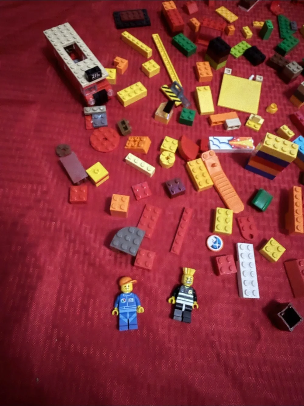 Lego mixed lot and 2 mini figures lot